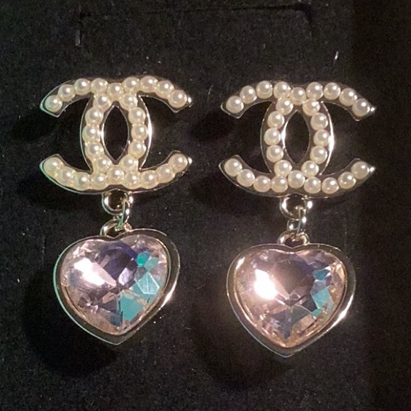 Fashion Jewelry Jewelry - New CC Gold w/ pearls&Pink Heart Earrings (stamp)